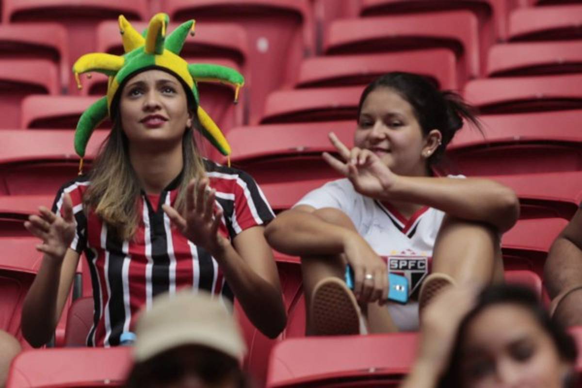 BELLEZAS: Las mujeres que engalanaron el Honduras-Argentina de Rio-2016