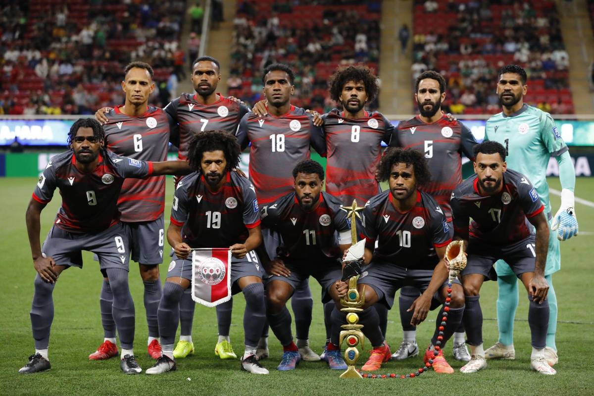 Nueva Caledonia se roba el amor de los mexicanos, ¿qué objeto le dieron al portero de Jamaica que es tendencia mundial?