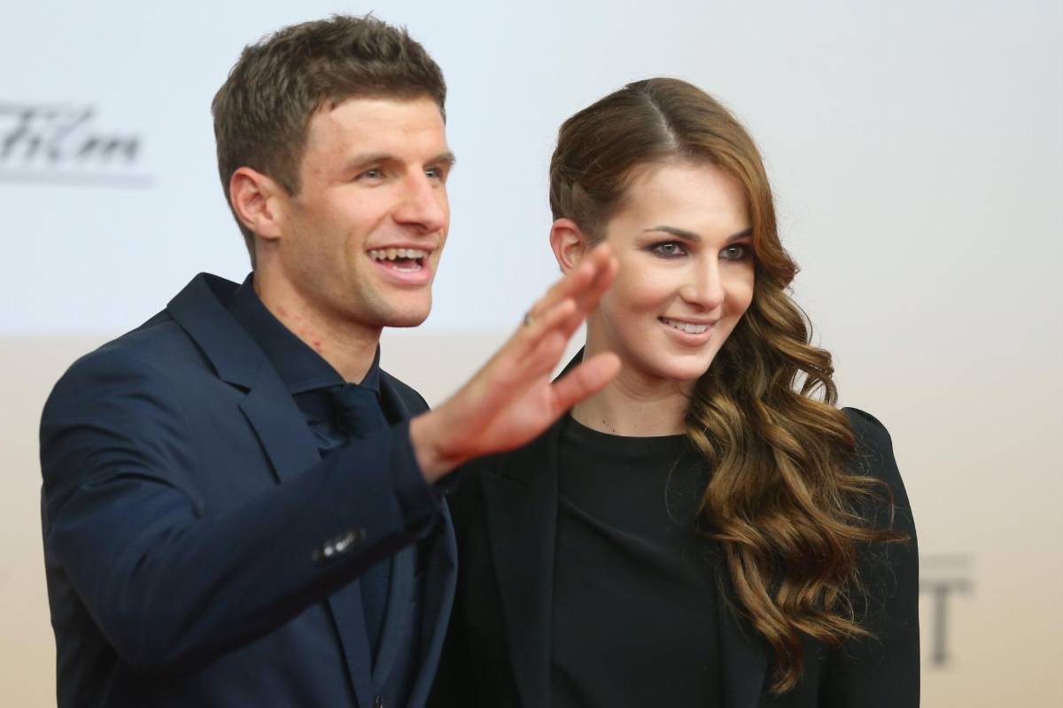 Thomas Muller rompe con su esposa tras 17 años juntos: se reveló el motivo