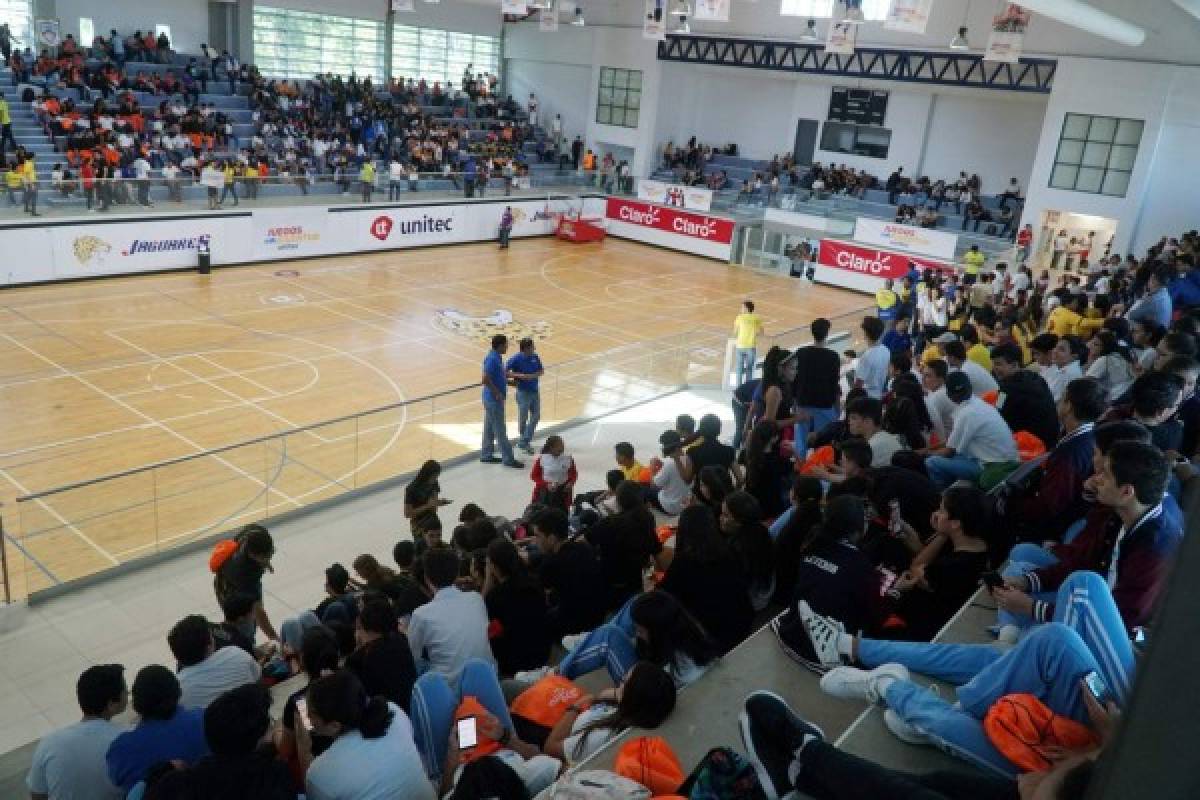 Cientos de jóvenes deportistas inauguraron los Juegos de la Juventud en Unitec de San Pedro Sula