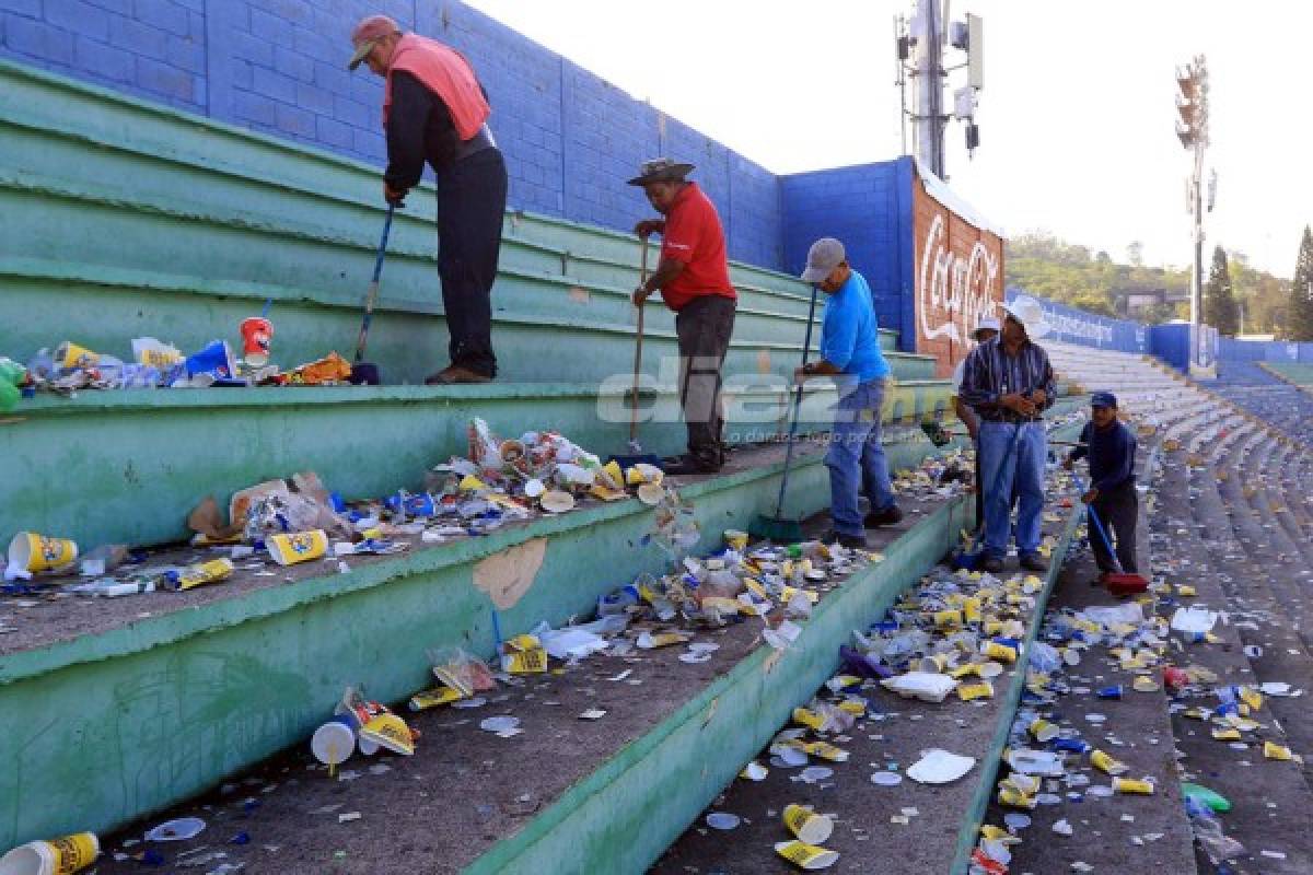 FOTOS: Los bultos de basura que dejaron los aficionados en el Nacional