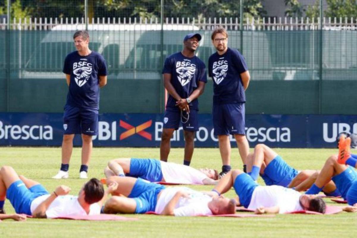 En fotos: Míster David Suazo y su primer entrenamiento con el Brescia de Italia