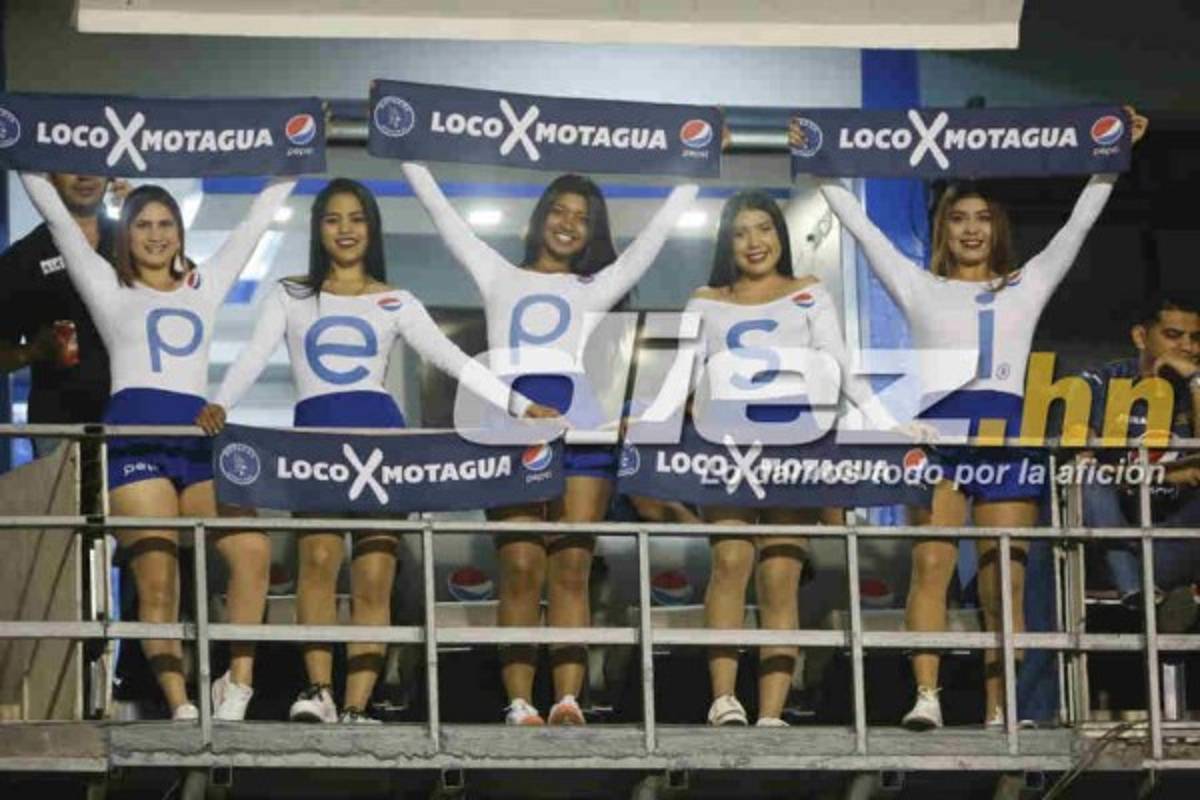 NO SE VIO EN TV: El drama de los jugadores de Motagua y la inolvidable pancarta en gradería