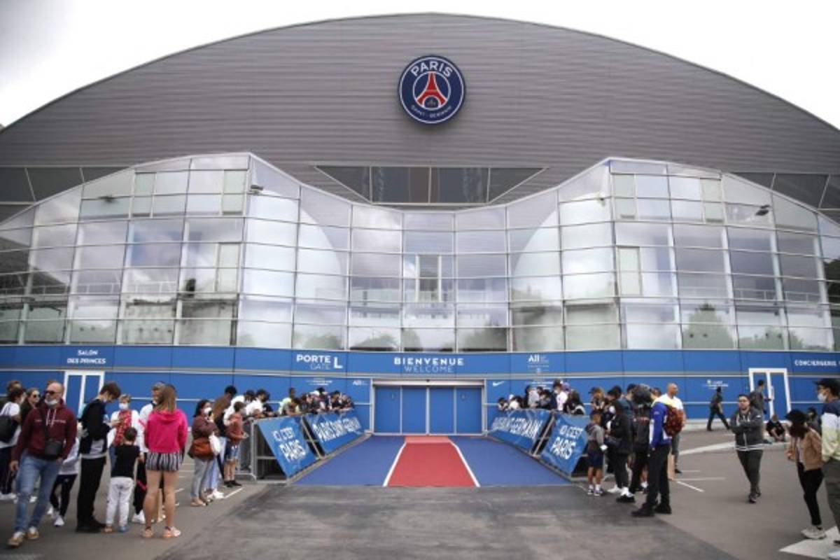 ¿Hoy llega Messi? Lo que está provocando el argentino en París por su eventual fichaje con el PSG