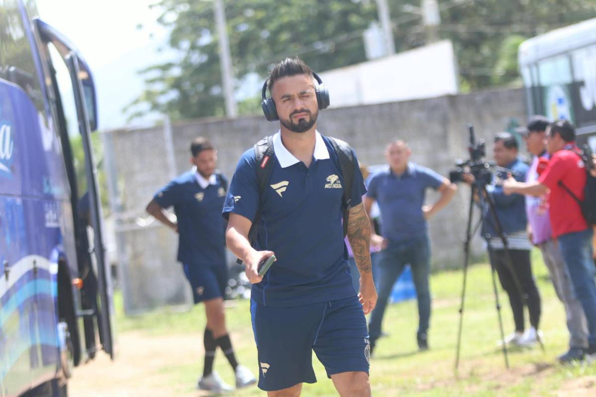 ¿Quién era la pelirroja? Juticalpa sorprende con su bus e hinchas del Motagua causan furor