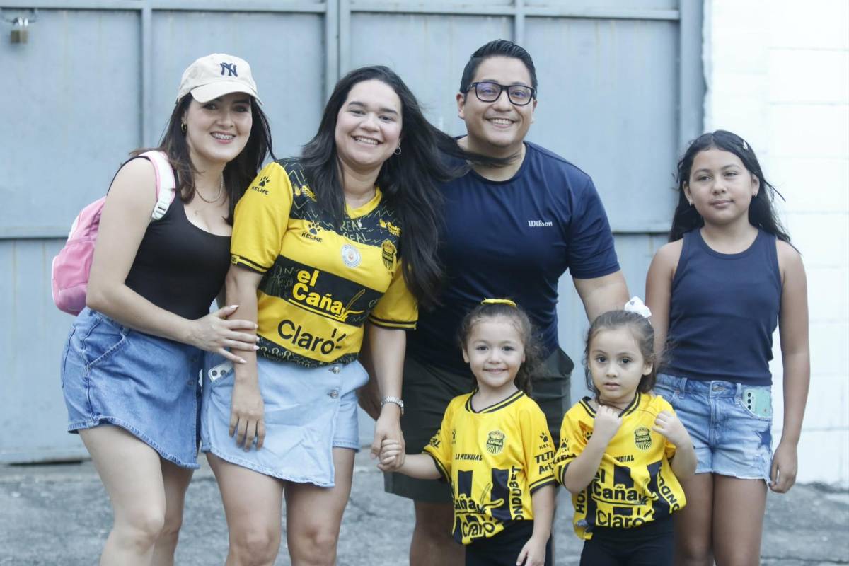 El clásico más lindo de Honduras: las bellas chicas que se engalanaron el Real España-Olimpia ¿Quién es la modelo?