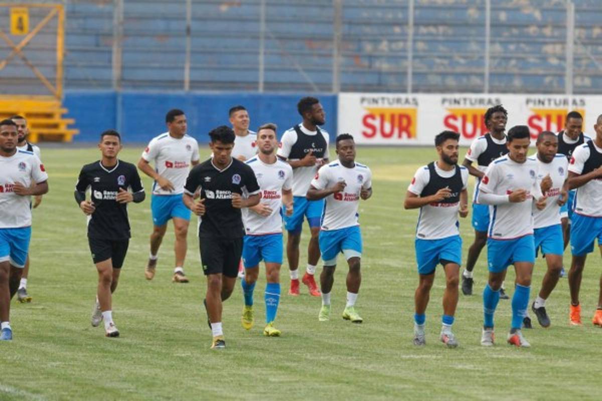 Rumores: Olimpia tiene una baja, Honduras con posibles salidas y legionario sin contrato