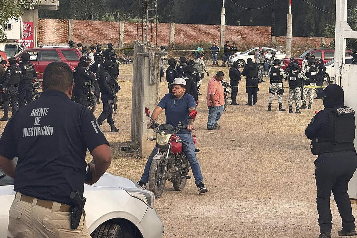 Tragedia en México: una balacera en campo de fútbol deja 11 muertos y señalan quiénes serían los responsables