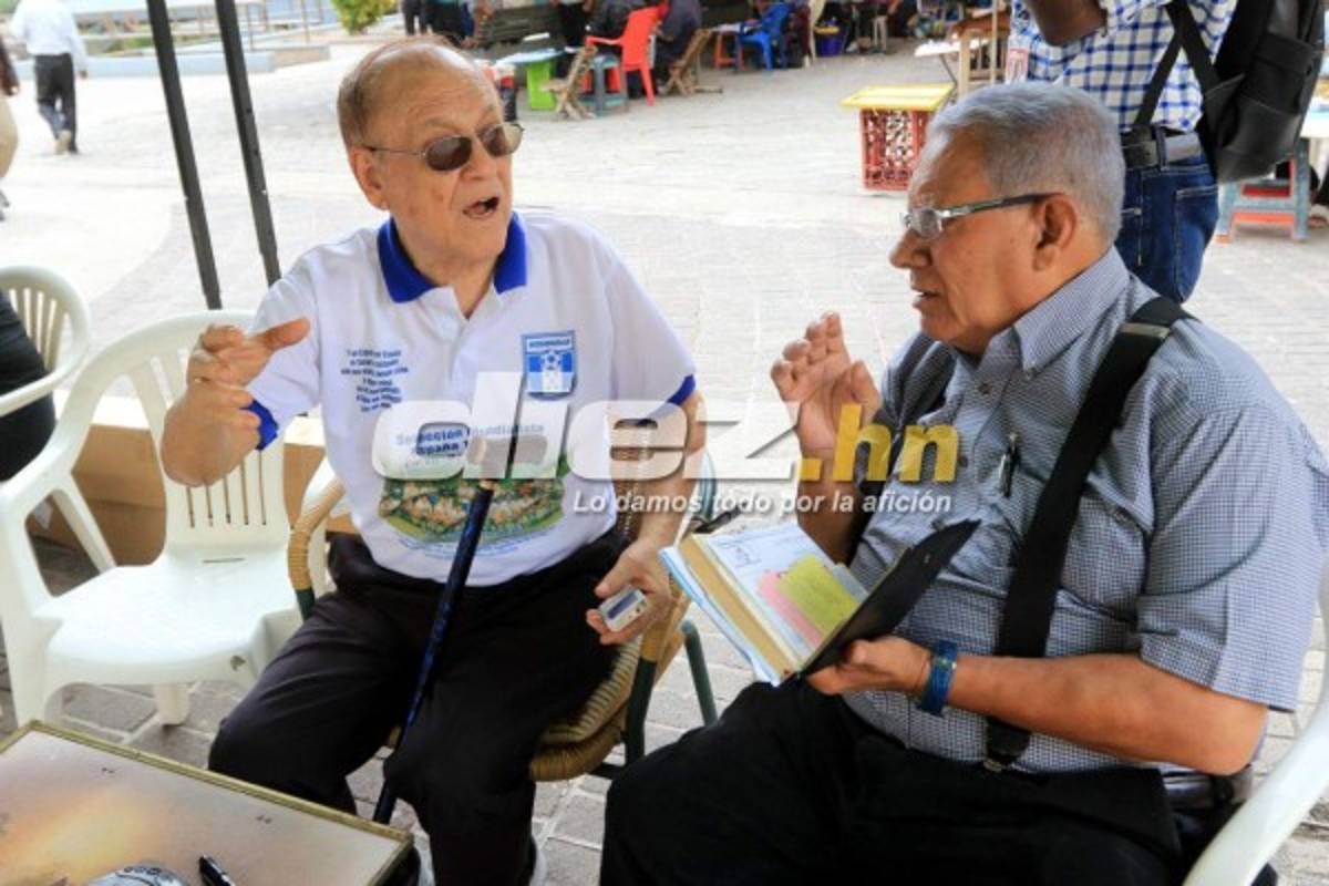 EN FOTOS: Así vendió Chelato souvenirs en el parque Tegucigalpa&nbsp;&nbsp;