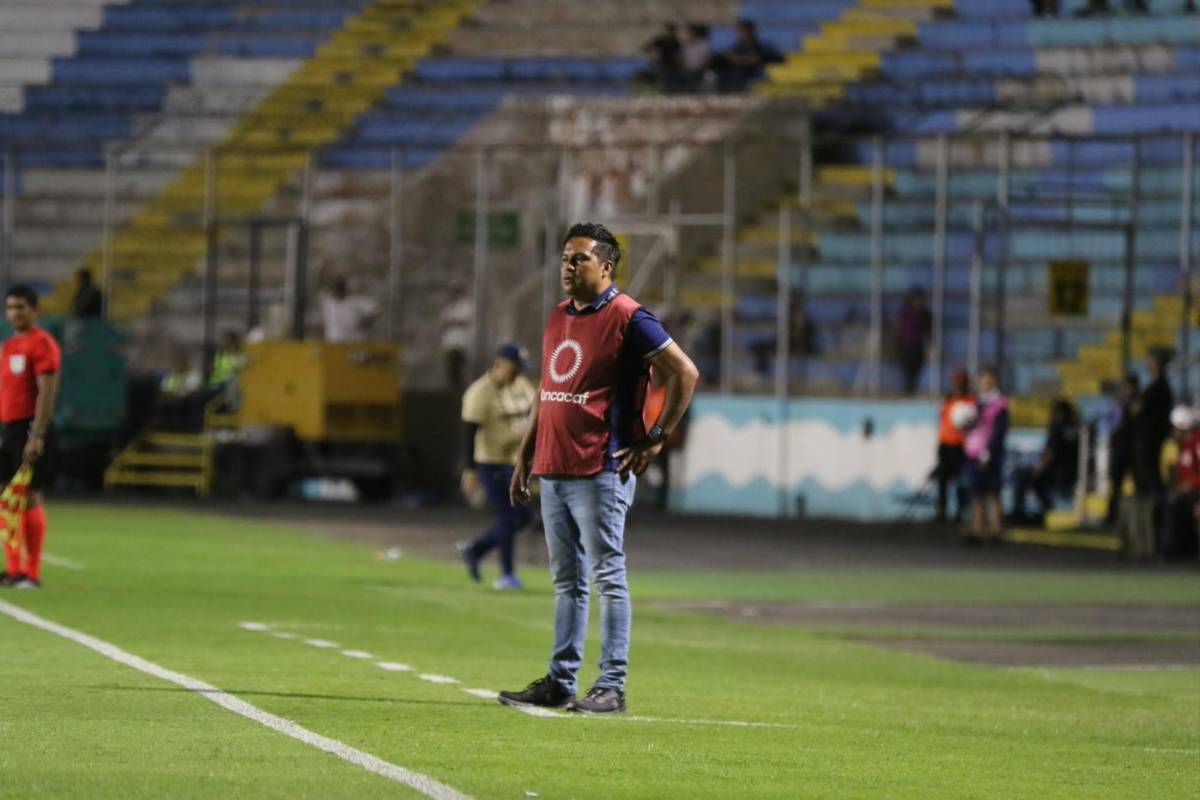 De este club era el jeque,  problema de Cartaginés y la mala noticia de Moya