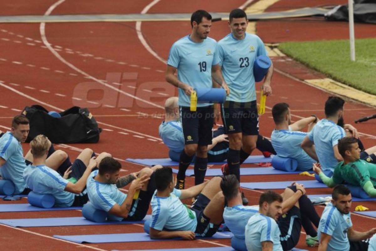 CURIOSAS: La sonrisa de Tim Cahill y el resguardo por cielo y tierra a Australia