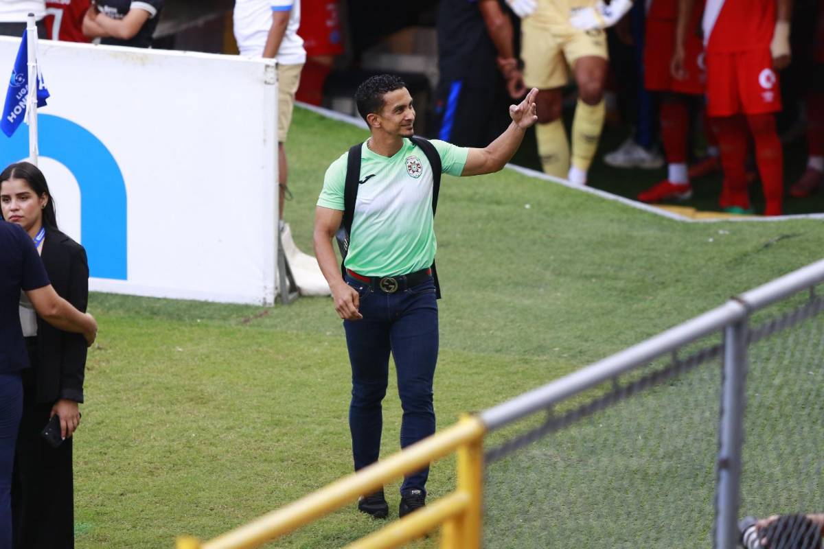 ¡No se vio! Clásico peleado, visita inesperada, belleza y glamour en el viejo Morazán