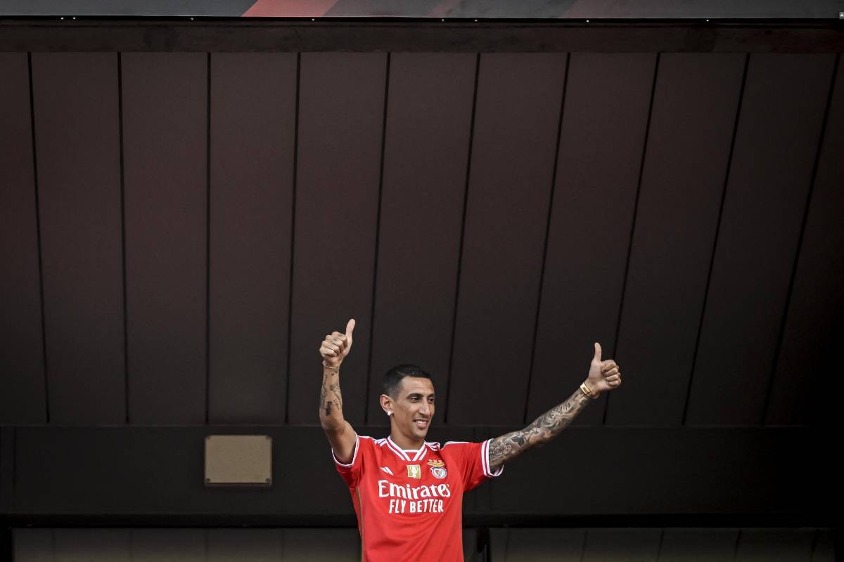 ¡Como campeón del mundo! Locura total en Lisboa por la presentación de Di María con el Benfica: “Elegí con el corazón”