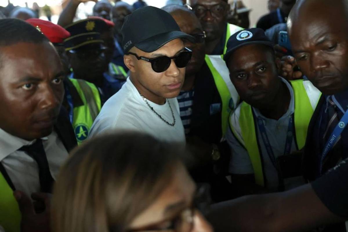 La respuesta de Mbappé sobre su futuro desde Camerún; causó locura en su primera vez que visitó la tierra de su padre