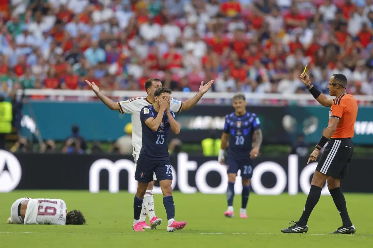El duro castigo a los jugadores de Uruguay tras el fracaso del Mundial ¿Y Bielsa?