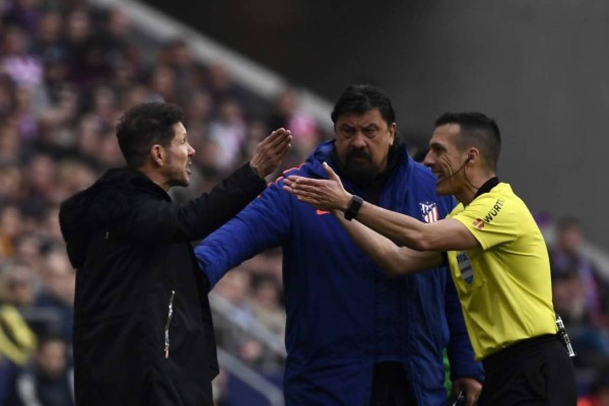 Simeone sobre el VAR: 'Crecerá y mejorará. No tengo la posibilidad de ver las jugadas repetidas'   