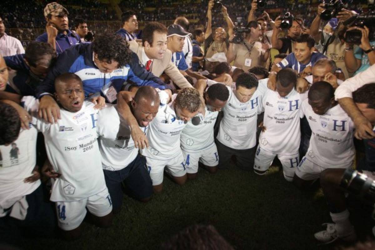 ¡Hace 11 años! Fotos inéditas de la desenfrenada celebración en Honduras tras clasificar al Mundial 2010