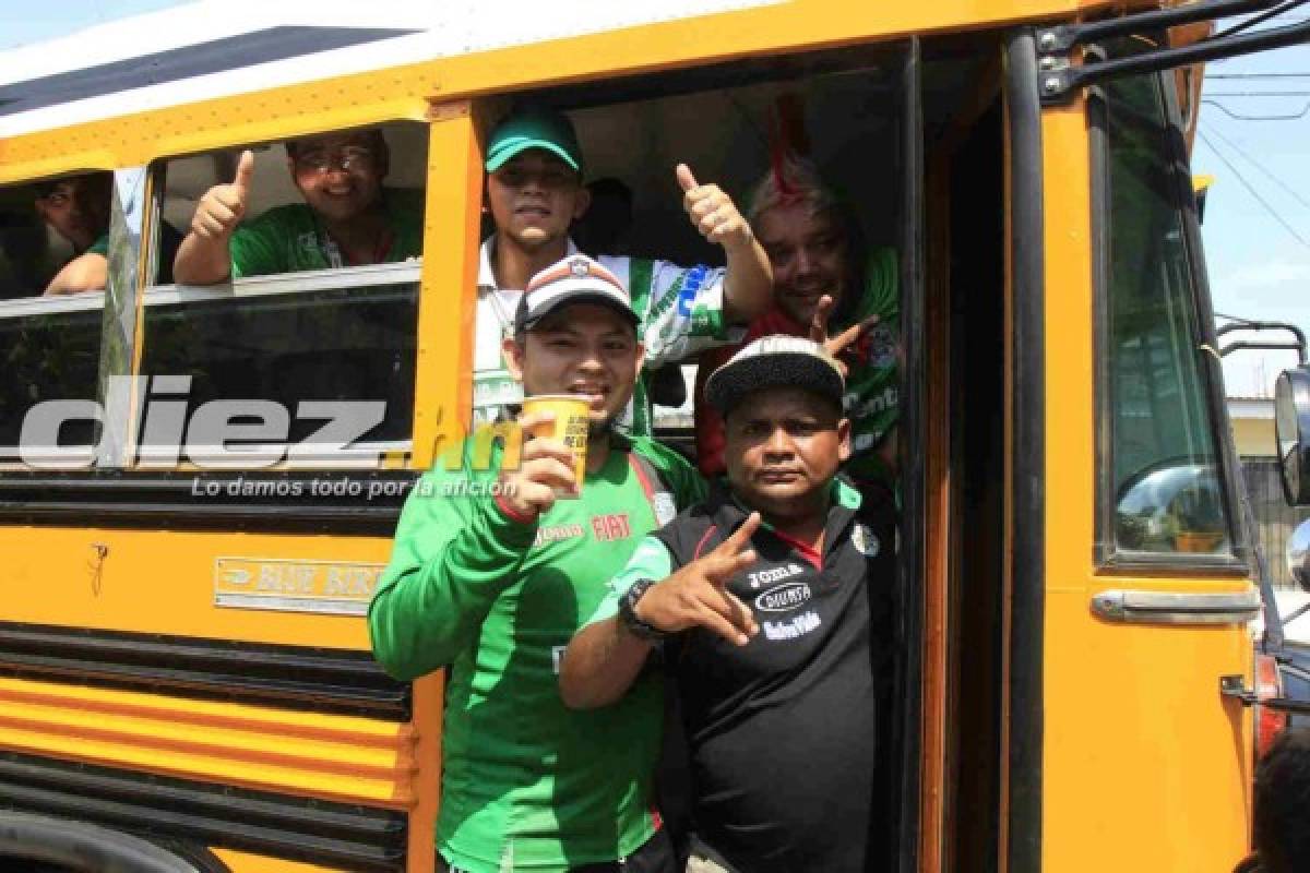 ¡LOCURA! Caravana verdolaga rumbo al Nacional de Tegucigalpa