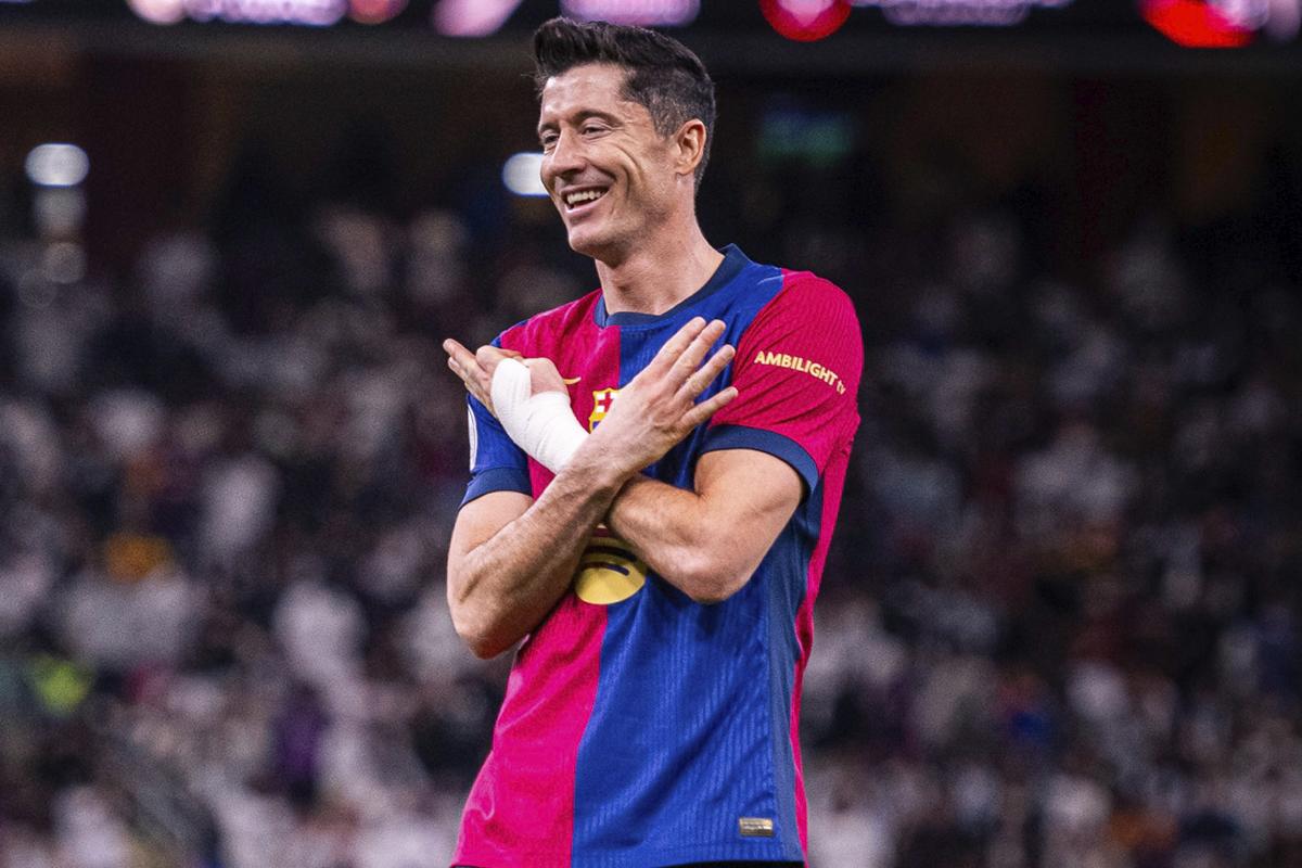 Lewandowski marcó en la goleada del Barcelona sobre Real Madrid en la Supercopa.