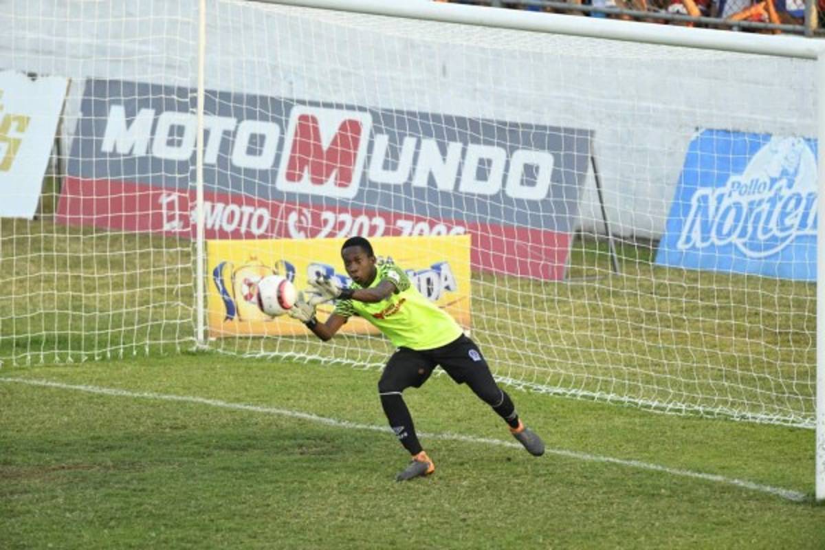 Los leoncitos que sacan las garras con el Olimpia de Keosseián