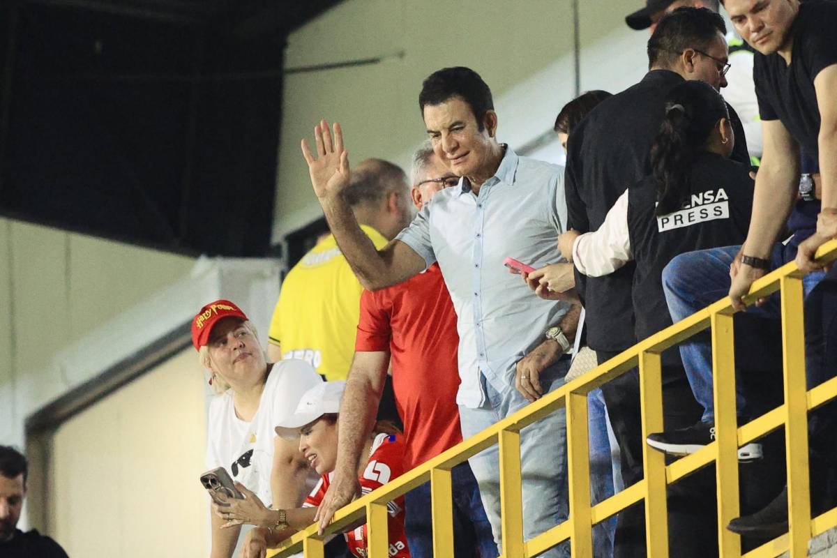 ¿Se metió una chica al partido? Las lágrimas de Edwin Rodríguez, el júbilo de Espinel, el desmayado y lo que hacía Nasralla