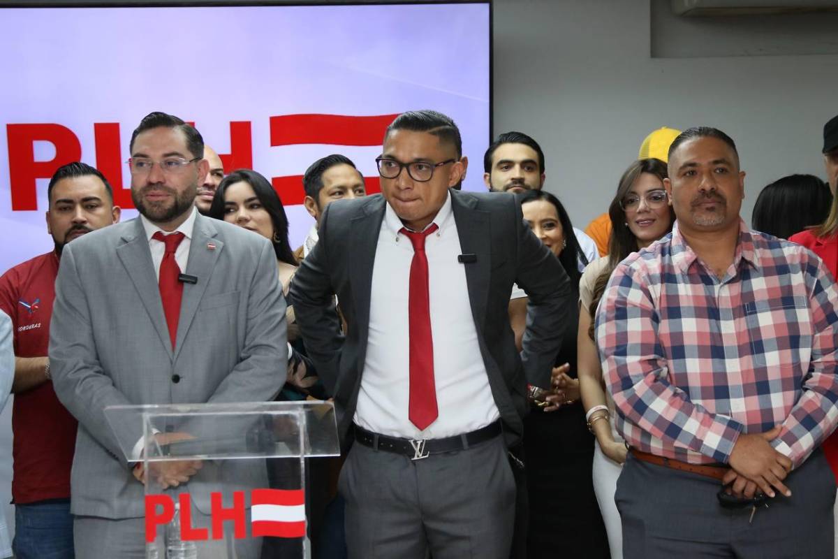Así fue la presentación de la precandidatura a diputado de Emilio Izaguirre y sus primeras declaraciones