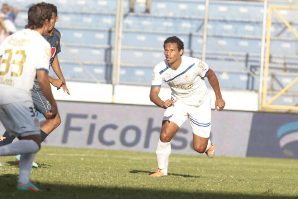 Olimpia se quedó con el clásico capitalino