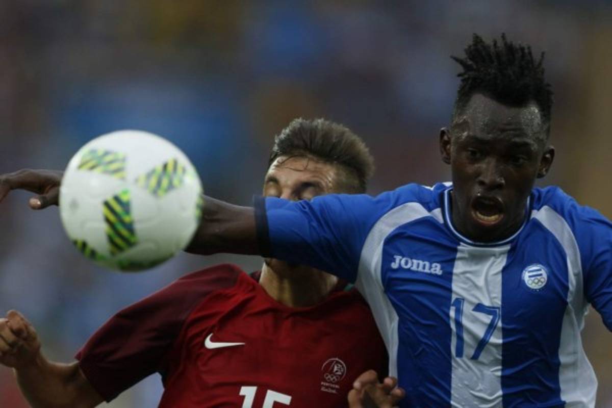 Los hondureños que se marcharon al extranjero con 20 años o menos  