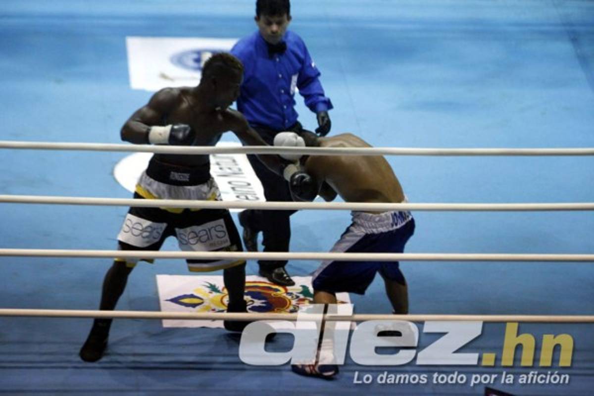 ¡Josec 'Escorpión” Ruiz retiene el cinturón de campeón Centroamericano y del Caribe