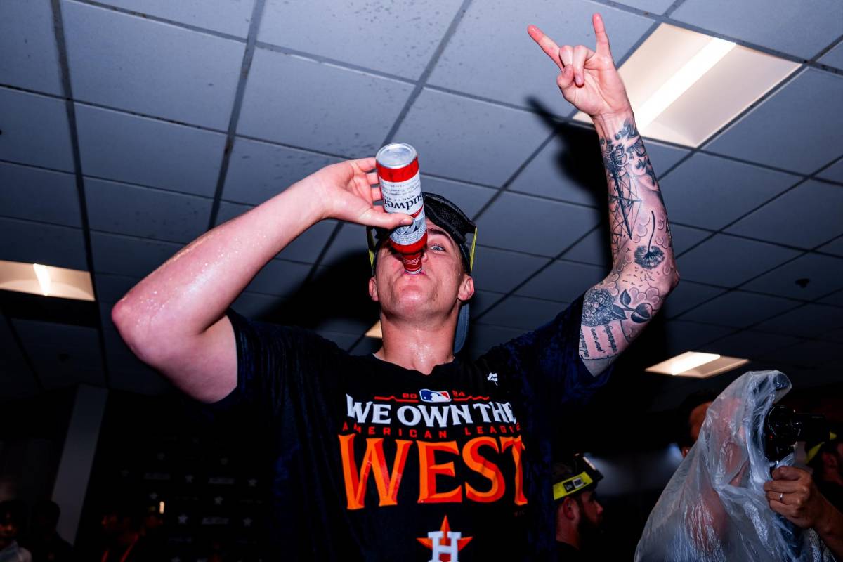 Mauricio Dubón recibió sorpresa y Astros de Houston desatan locura en celebración tras ganar división oeste en MLB