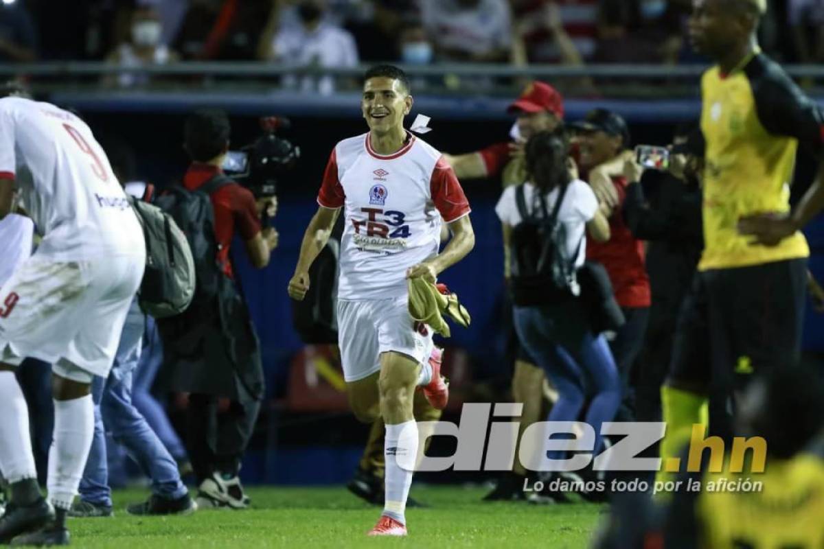 Olimpia tetracampeón: las imágenes imperdibles de la celebración tras vencer a Real España en el Estadio Morazán