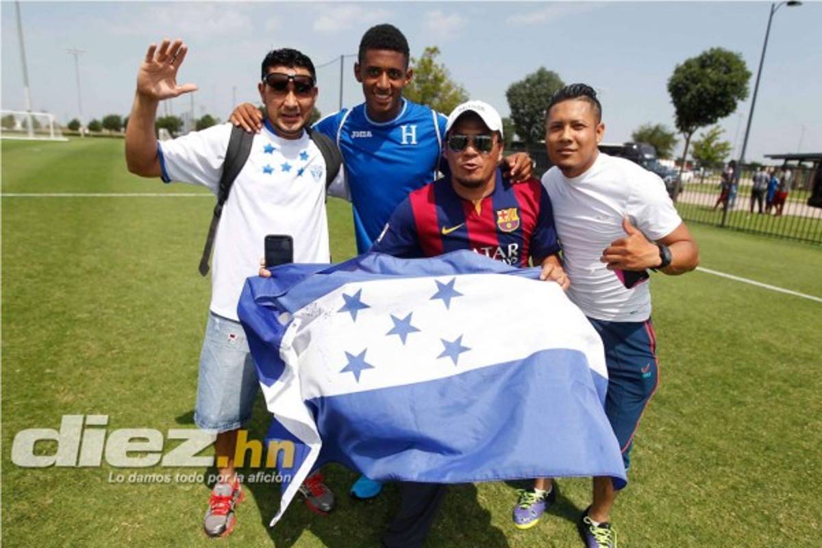 Selección hondureña recibe el apoyo de su afición en Dallas pervio debut en la Copa Oro