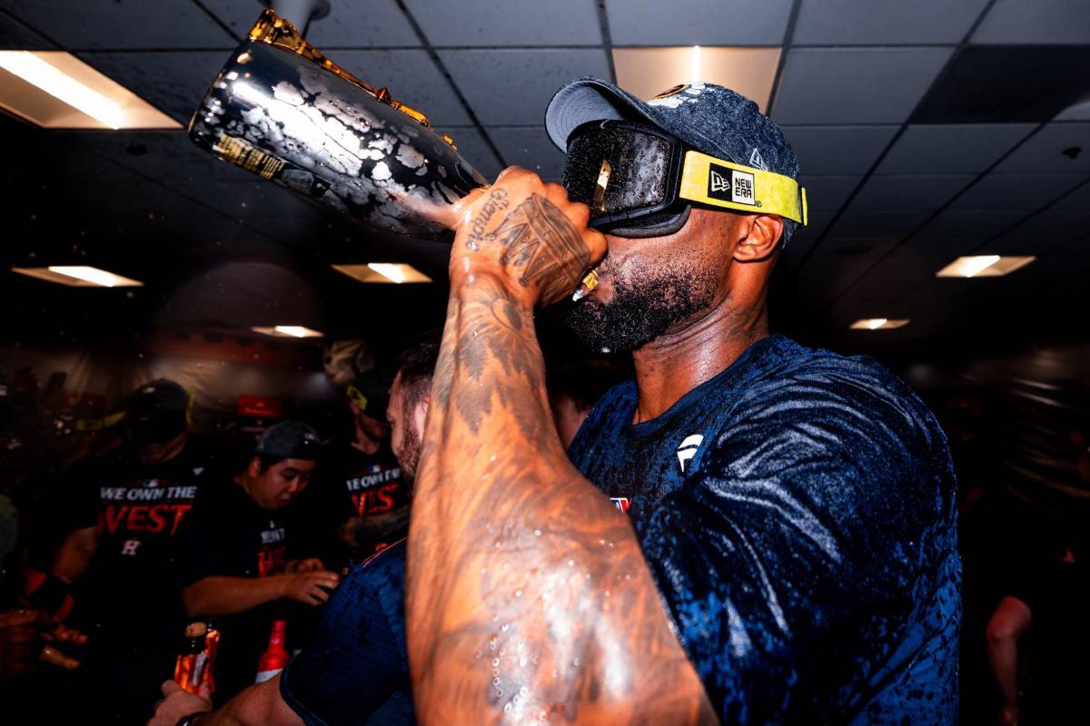 Mauricio Dubón recibió sorpresa y Astros de Houston desatan locura en celebración tras ganar división oeste en MLB