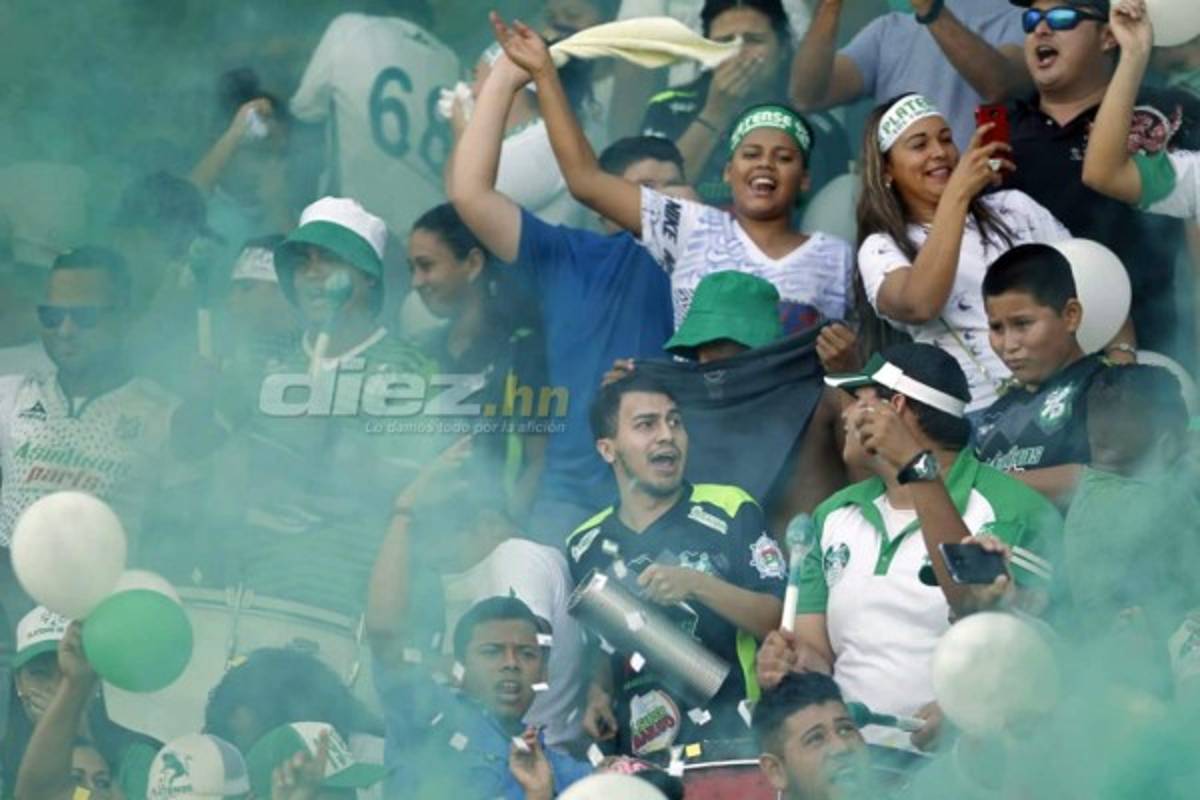 NO VISTE EN TV: La chica del escote, bellezas y ambientazo en el Excélsior