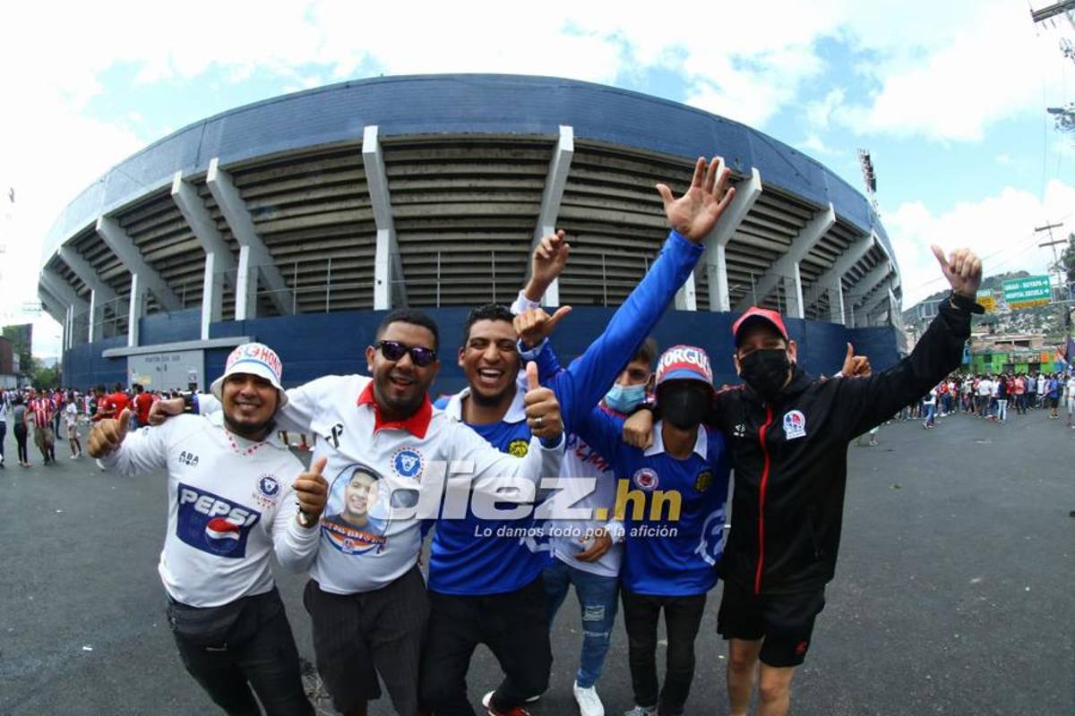 ¡Leones, banderas y selfies! Tegucigalpa se viste de fiesta con la final del fútbol hondureño Olimpia vs. Real España