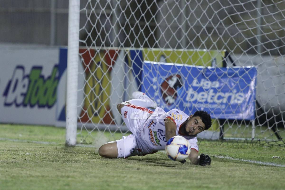 Reencuentros, reconciliaciones y la visita sorpresa en La Ceiba de un gran exfutbolista argentino que hace 16 años se fue de Honduras