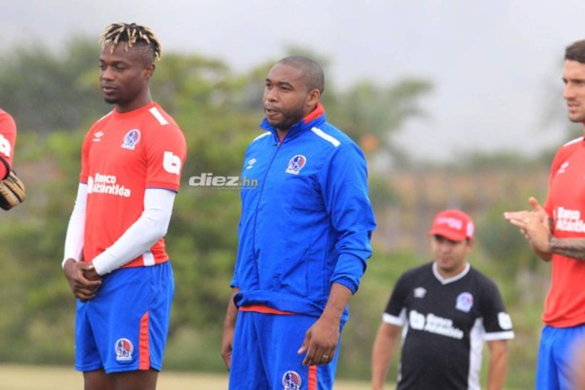 FOTOS: Caras serias y hermetismo en el entrenamiento de Olimpia