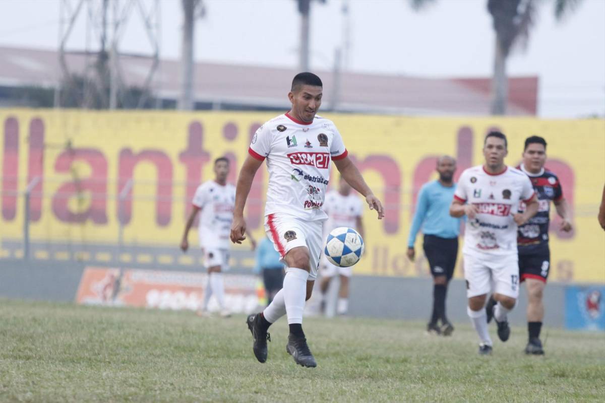 El boxeo de Tyson y Will Barahona, los siete goles del ‘Matador’ Velásquez y ¿quiénes son las bellezas que enamoraron en juego de leyendas de Olimpia?