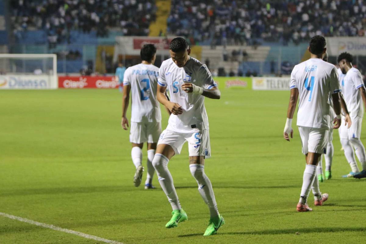 Lo que no se vio en la TV: dedicación especial, bailecito, presentadoras sobresalen y lado paternal de los jugadores