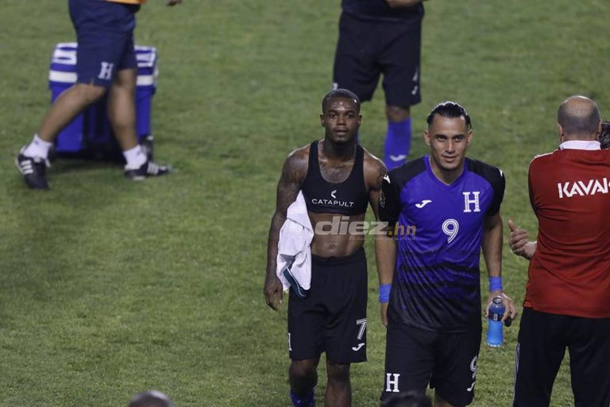 La tristeza de Honduras en su último juego eliminatorio en casa, el intercambio de camisetas y la celebración de México en San Pedro Sula