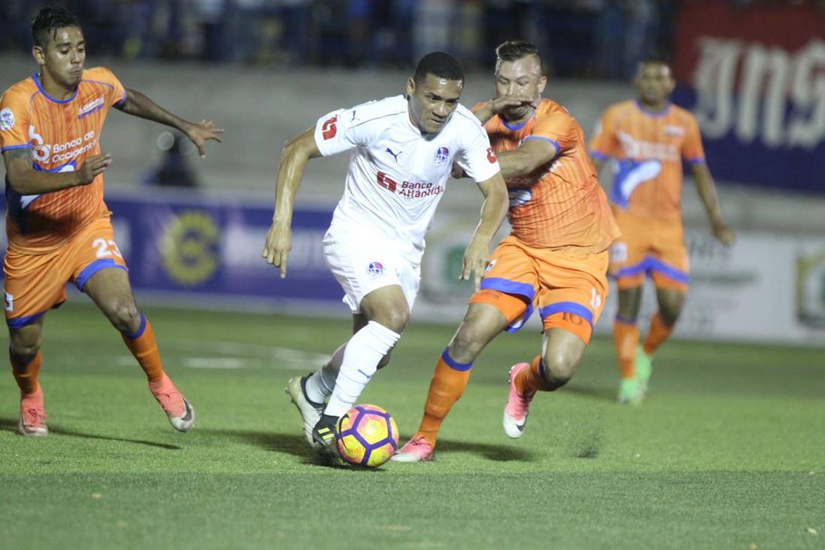 Se retiró en Olimpia pero sigue en el club: 25 futbolistas hondureños que se retiraron y quizá no te diste cuenta