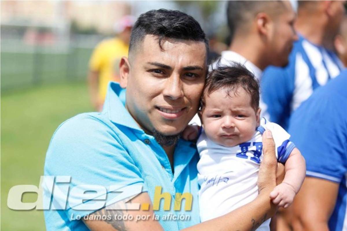 Selección hondureña recibe el apoyo de su afición en Dallas pervio debut en la Copa Oro