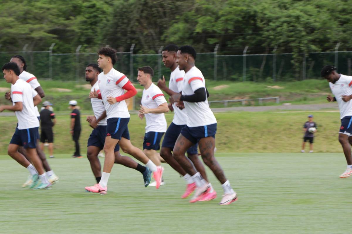 Romell Quioto sorprende y se pone a las órdenes de Troglio en pretemporada del Olimpia ¿qué pasa con Arboleda?