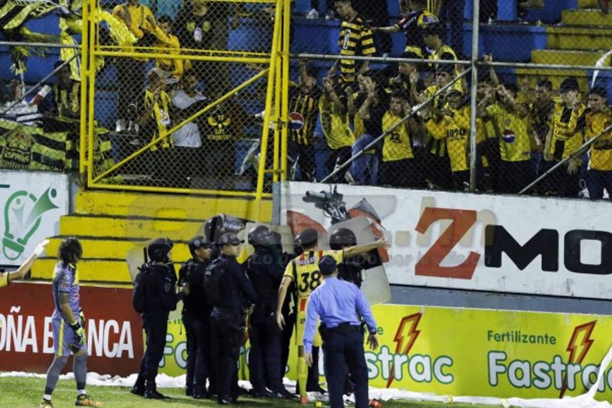 ¡NO SE VIO POR TV! Entró la Ultrafiel, Tato molesto y los invitados de lujo