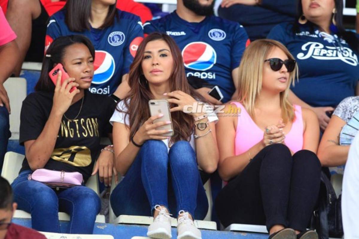 ¡Qué linda final! Las chicas que se robaron las miradas previo al Motagua-Olimpia