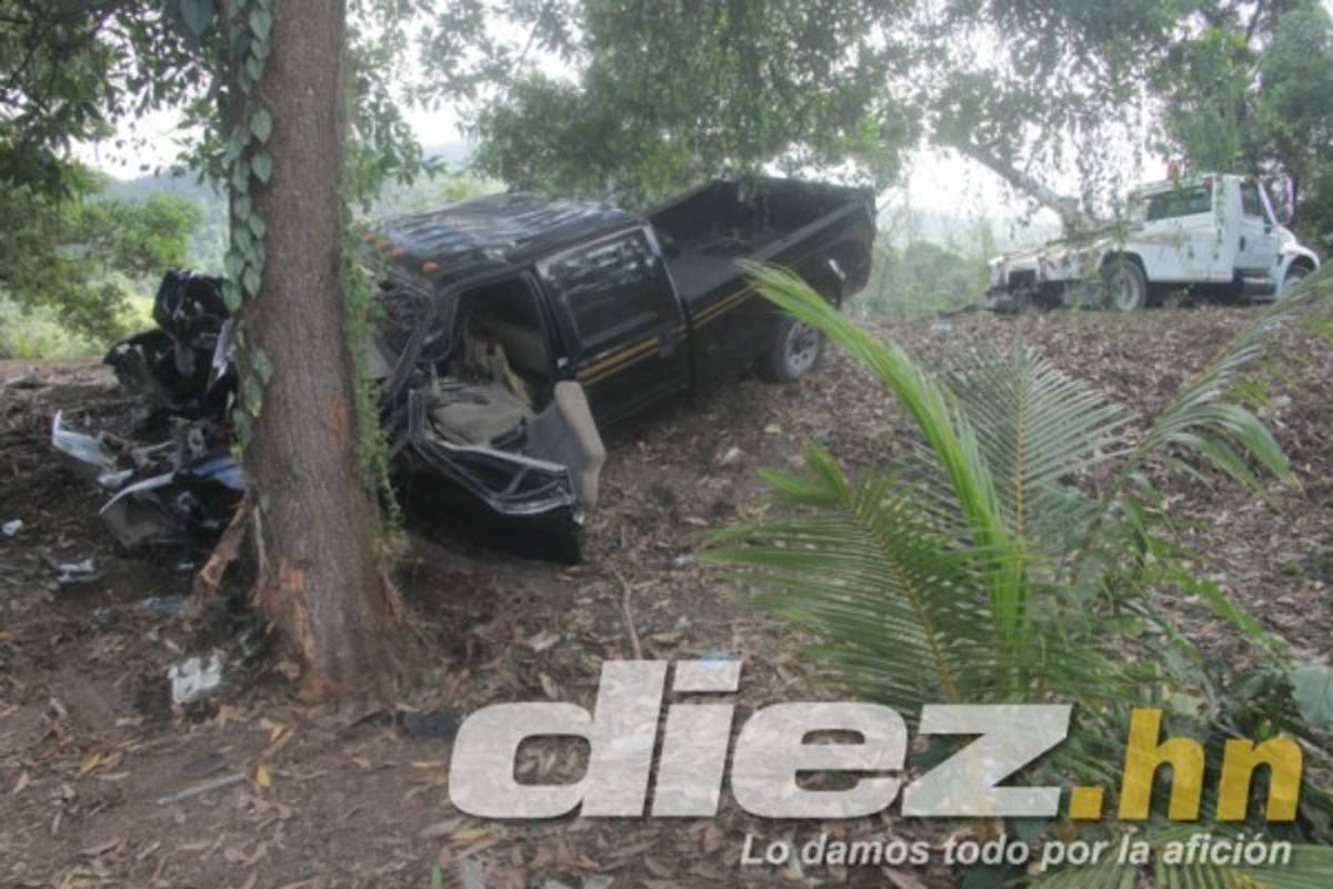 FOTOS: ¡Impactante! Así quedó el auto en el que se accidentó Jhon Paul Suazo