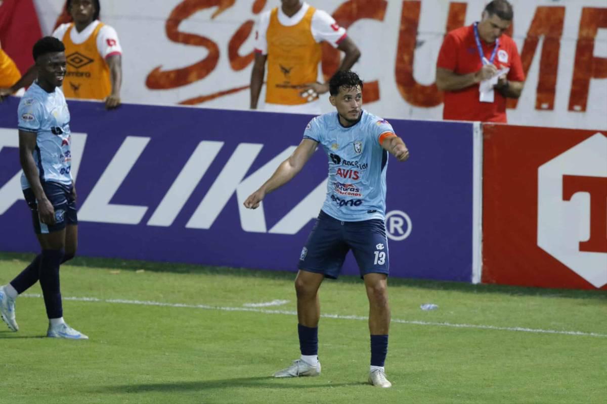 El gesto de Gabriel Araújo que Olimpia aplaude, la bronca que se dio en la remontada y el enfado del Albo con Génesis