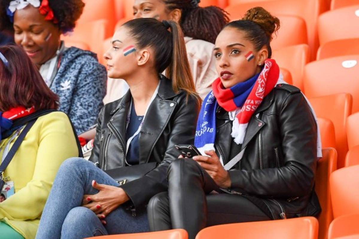 Francia y Perú engalanan Rusia 2018 con sus bellas aficionadas