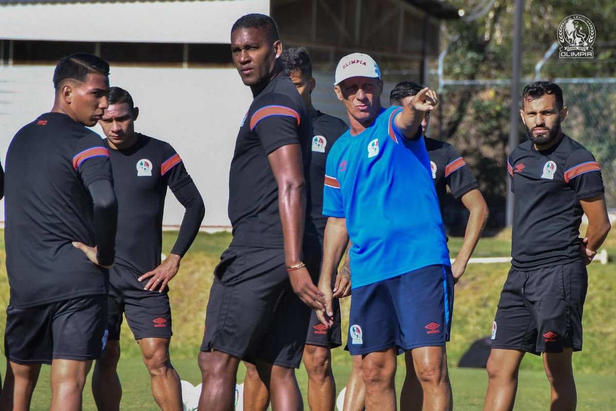 Con dos bajas: Olimpia y su emergente 11 titular para medirse al Motagua en el picante clásico capitalino