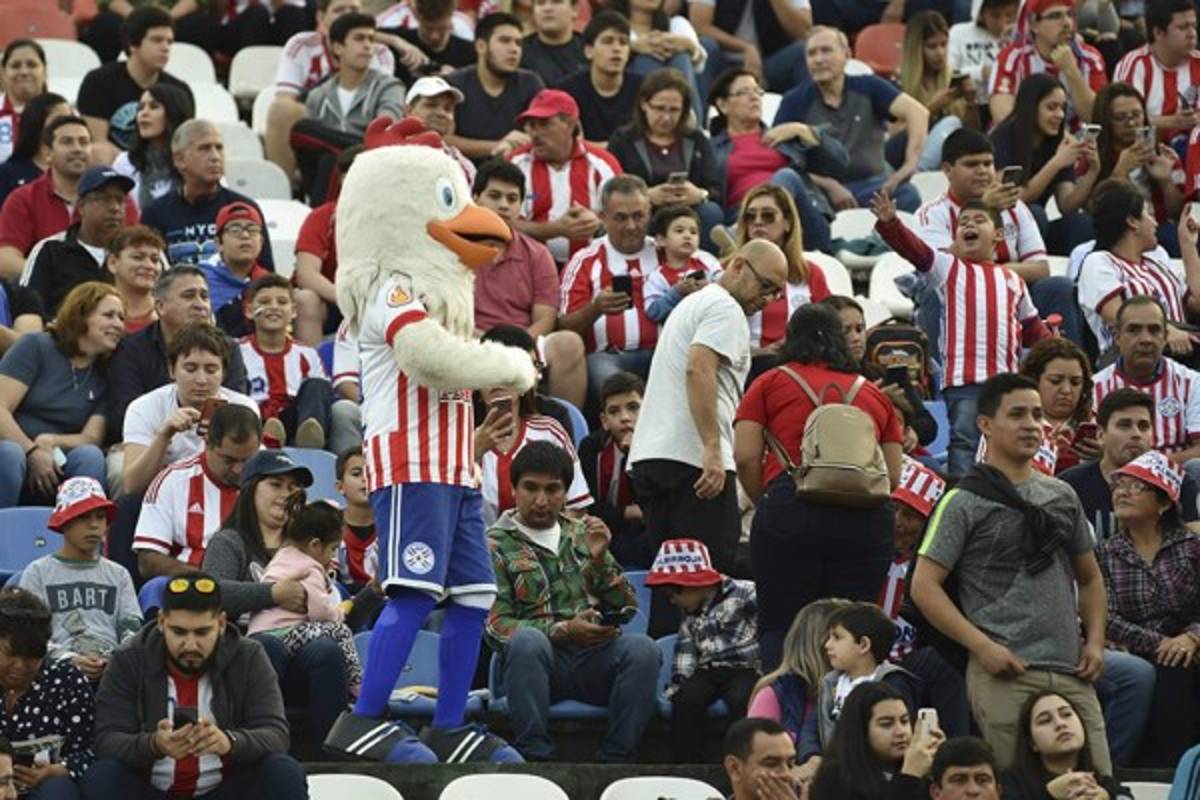 Las imágenes que dejó el amistoso Paraguay-Guatemala en Asunción